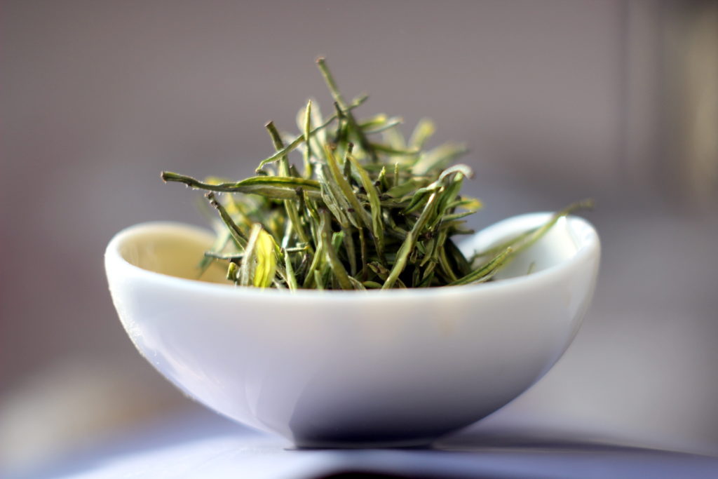 Белый китайский чай из чая-альбиноса, Хубэй